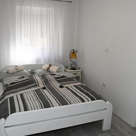 Apartment Sarajlic Prijedor Bagian luar foto